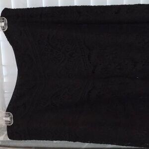 Lisa Lord and Taylor id /entity beautiful pants on Sale 😍